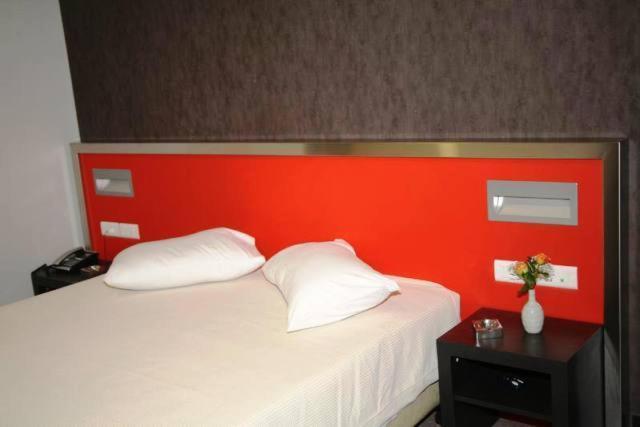 Hotel Des Roses Athena Bagian luar foto
